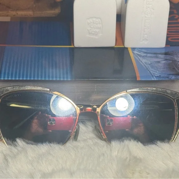 Jimmy Choo Cat Eye Rose Gold Tone Sunglasses (read) display picture 3